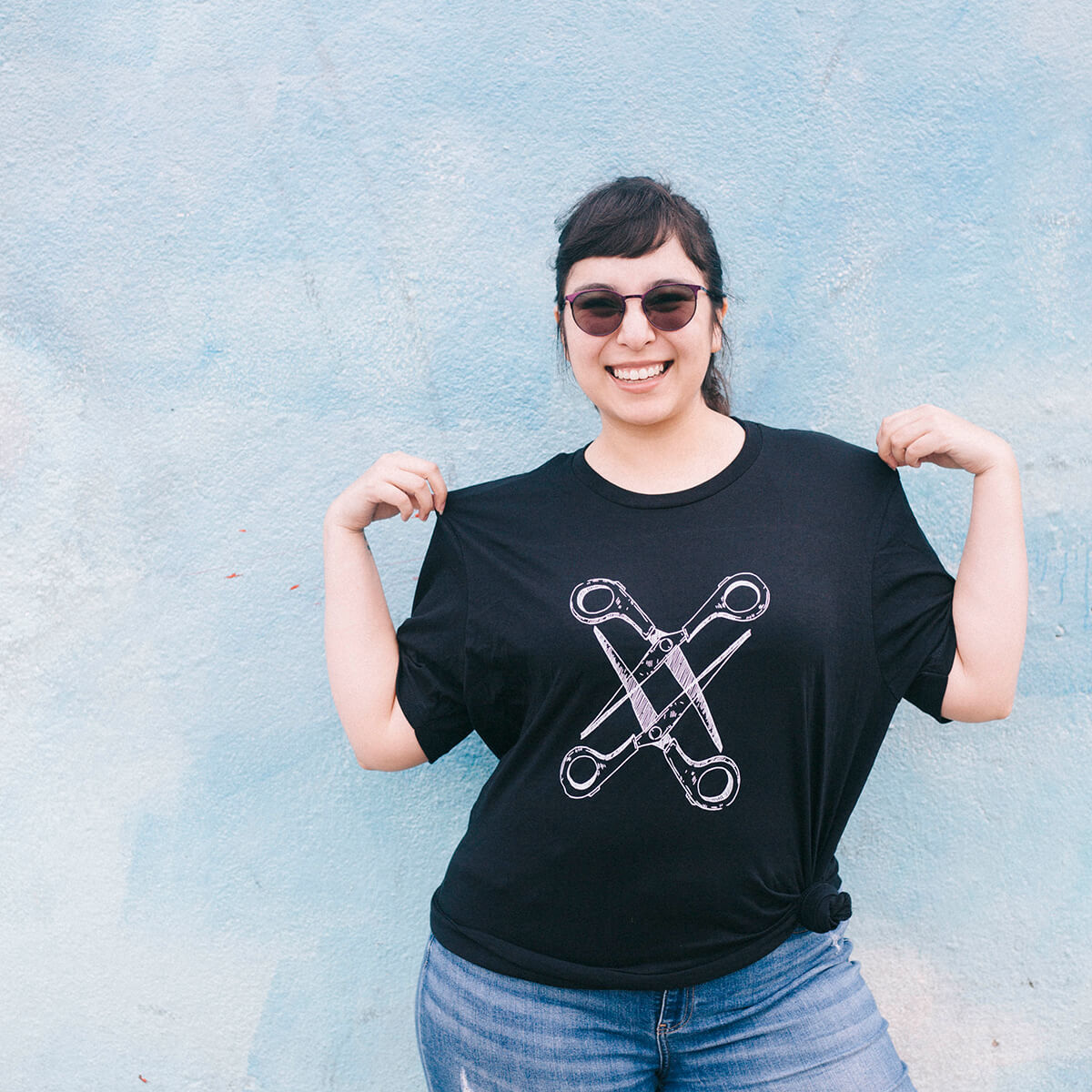 Basic Scissoring Black Tee