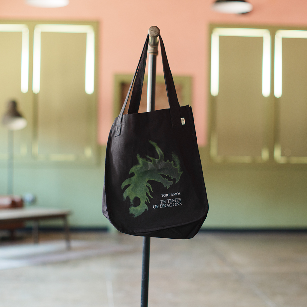 ITOD Black Dragon Tote Bag